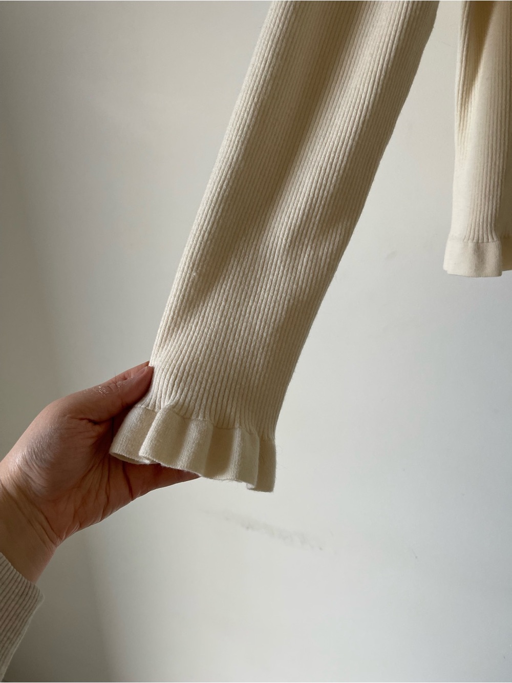 H&M Cream Ribbed Button-Up Cardigan - Picture 2 of 4